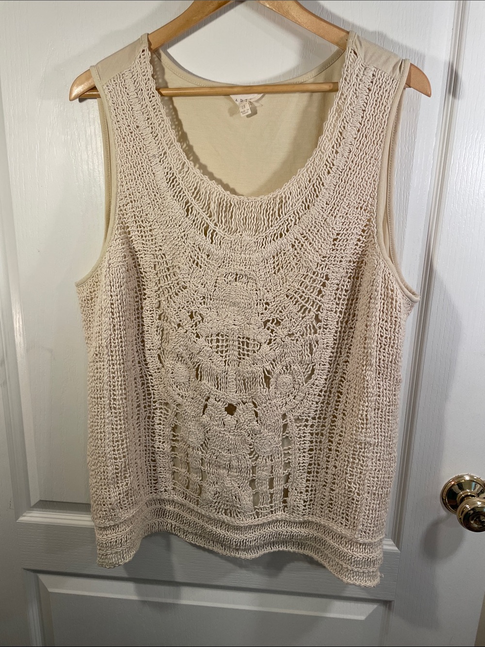 Adiva Cream Sleeveless Crochet-Style Tank